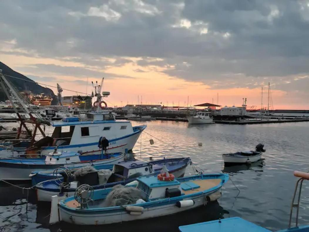 Casa Andrea Tra Napoli E Sorrento Apartment Castellammare di Stabia Ngoại thất bức ảnh